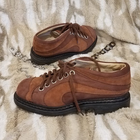 PRICE⬇️ VINTAGE 6HOLE BROWN SUEDE JOHN FLUEVOG ANGELS RARE - Picture 5 of 12